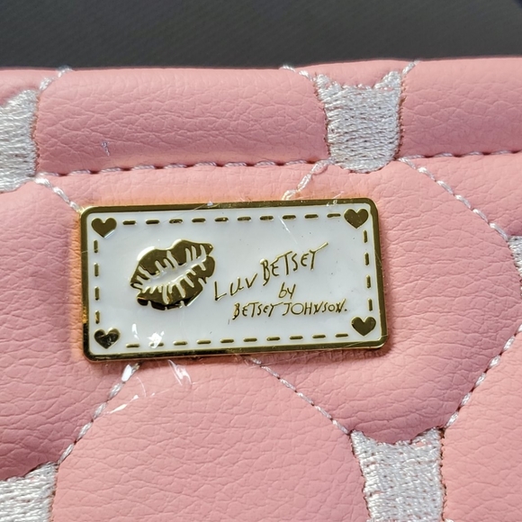 Betsey Johnson Wristlet - Picture 5 of 5